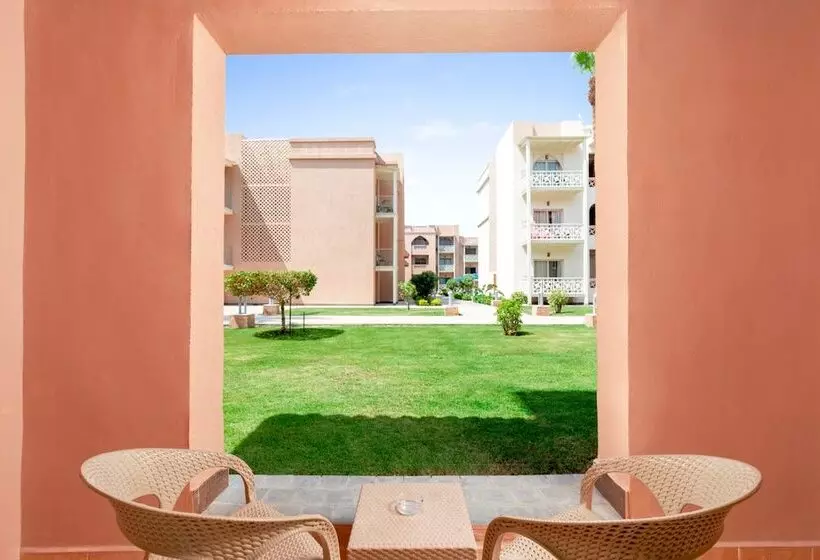اتاق خانوادگی, Pickalbatros Aqua Park Resort Hurghada