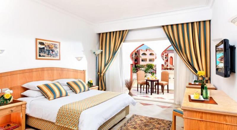 اتاق استاندارد با چشم‌انداز استخر, Pickalbatros Aqua Park Resort Hurghada