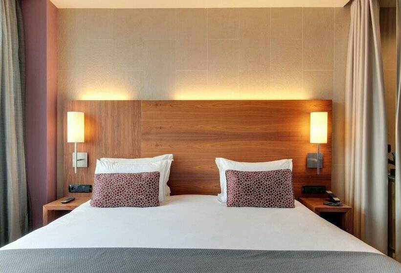 スタンダードルーム, Badalona Tower