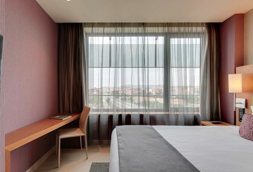 スタンダードルーム, Badalona Tower