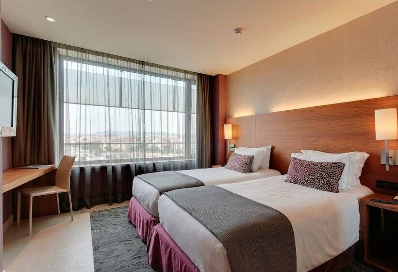 スタンダードルーム, Badalona Tower