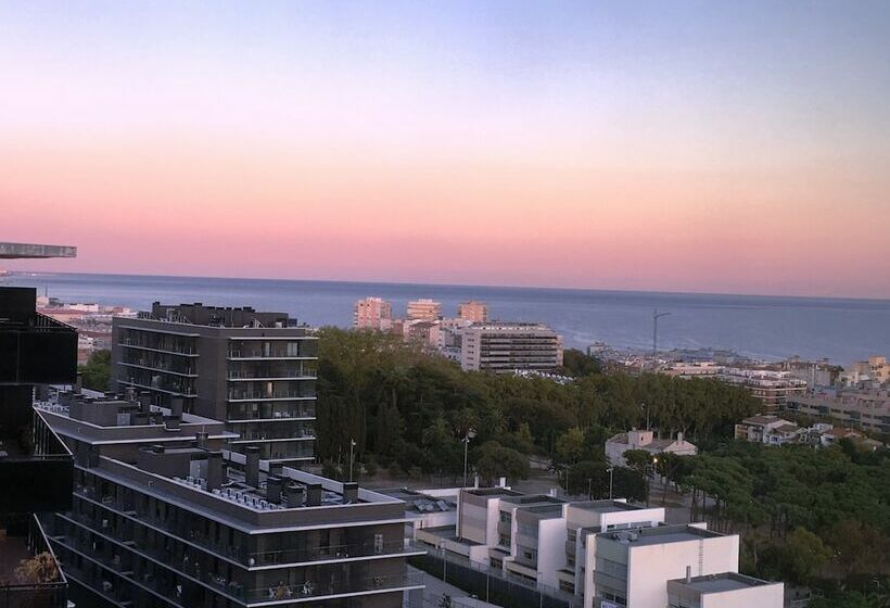 Номер Стандарт, Badalona Tower