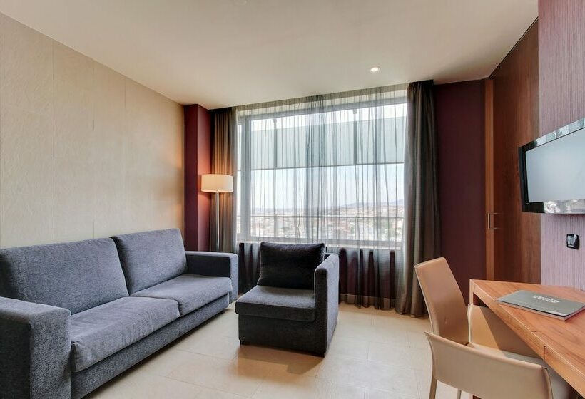 ジュニアスイート, Badalona Tower