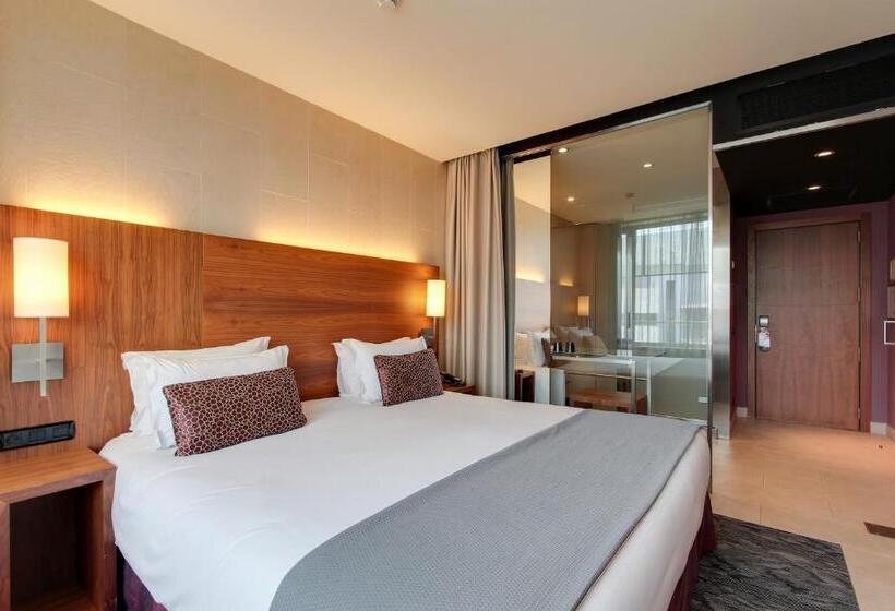 スタンダードルーム, Badalona Tower