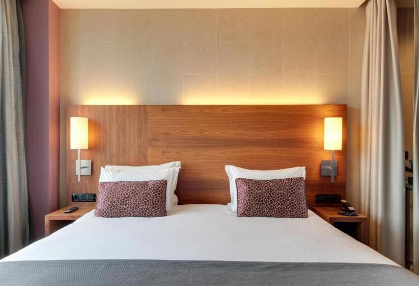 スタンダードルーム, Badalona Tower