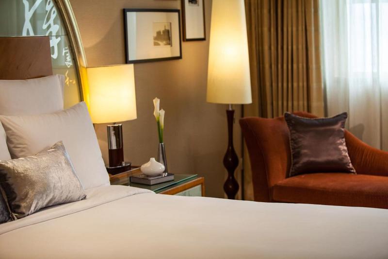 스탠다드 룸 킹사이즈 침대, Renaissance Shanghai Pudong