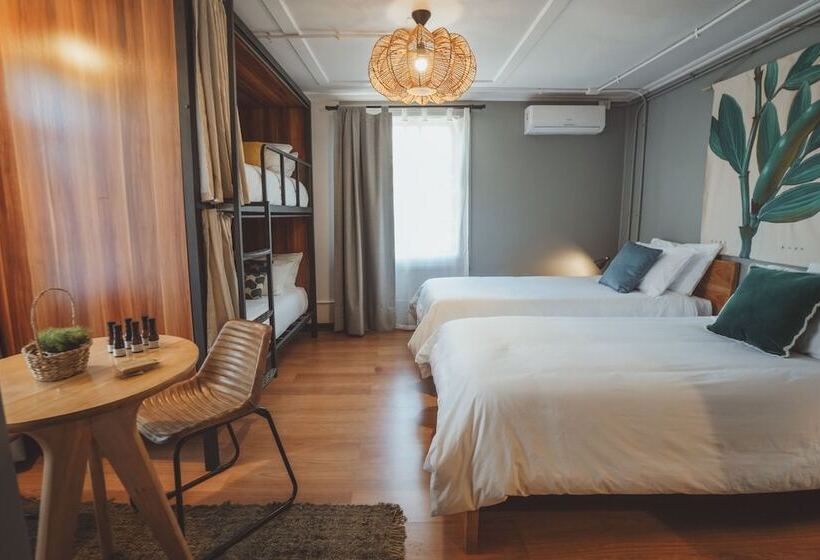 غرفة عائلية, Socialtel Plaza Pucón   Formerly Selina Plaza Pucón