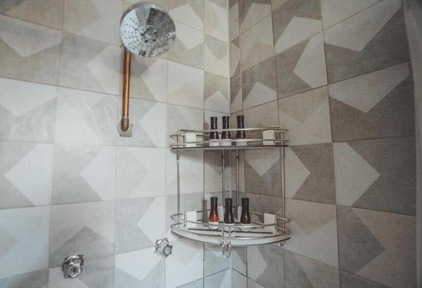 سرير فى غرفة مشتركه, Socialtel Plaza Pucón   Formerly Selina Plaza Pucón