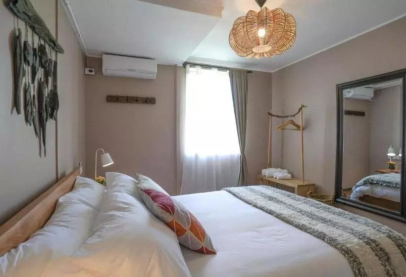 اتاق استاندارد با سرویس بهداشتی مشترک, Socialtel Plaza Pucón Formerly Selina Plaza Pucón