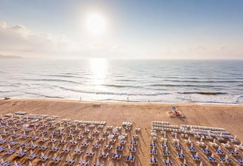 اتاق خانوادگی با چشمانداز دریا, Sol Luna Bay All Inclusive