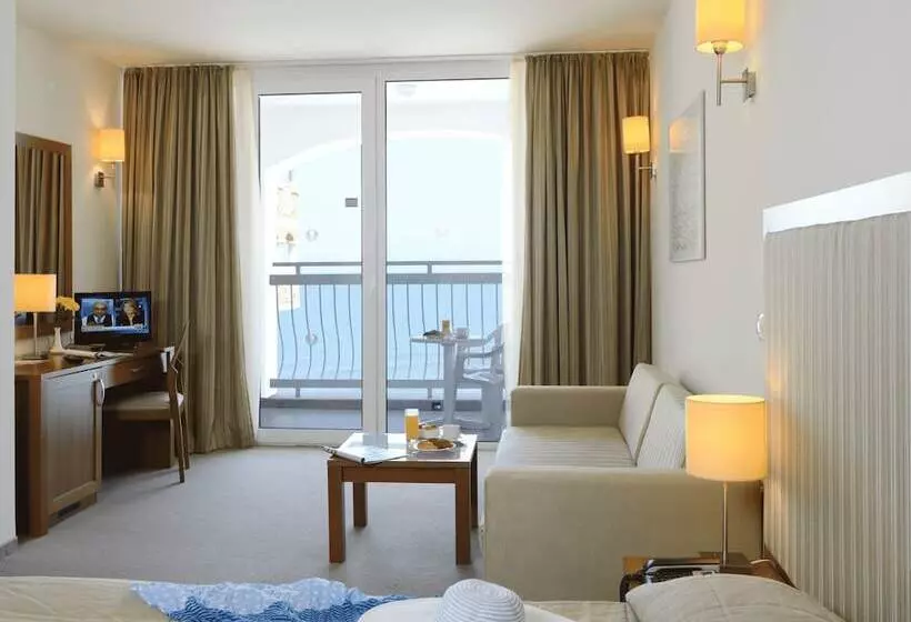 اتاق خانوادگی با چشمانداز دریا, Sol Luna Bay All Inclusive
