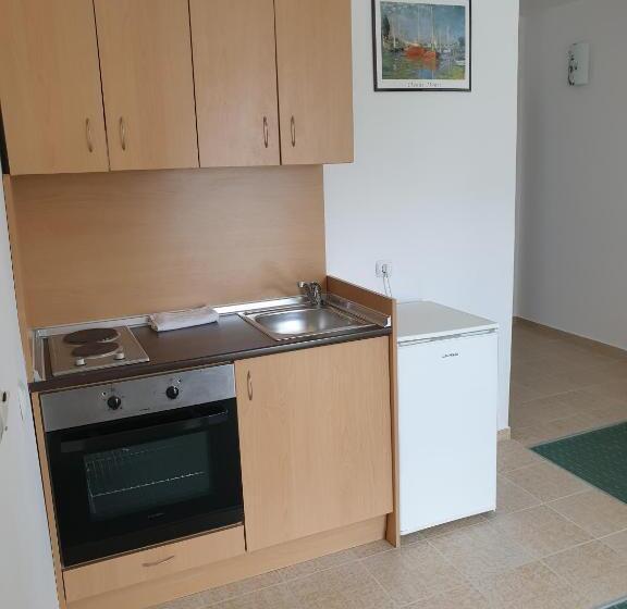 Апартаменты 2 Спальни, Sunny Day Club