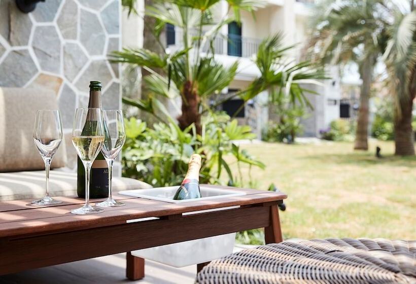 חדר משפחתי עם מיטת קומתיים, The Suites Hotel Jeju