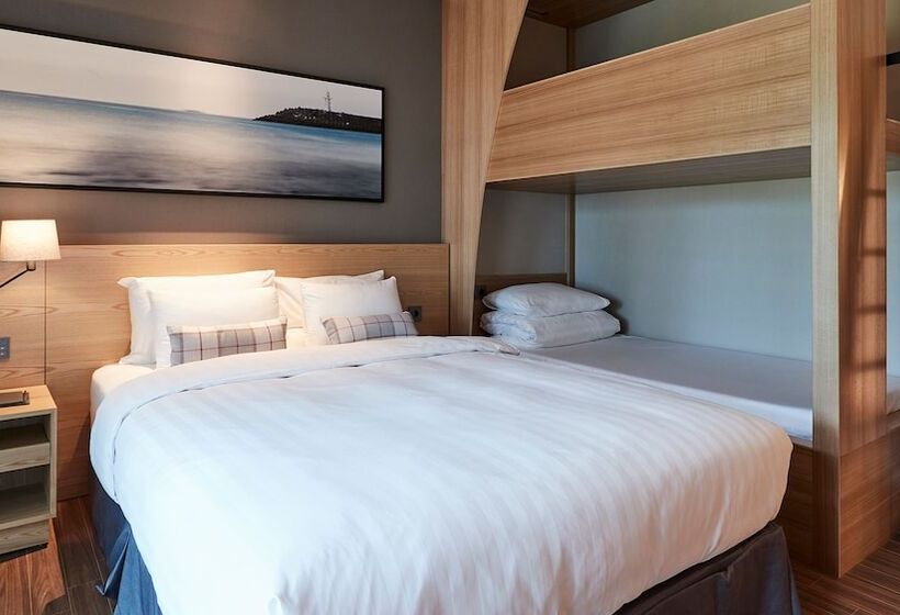 חדר משפחתי עם מיטת קומתיים, The Suites Hotel Jeju