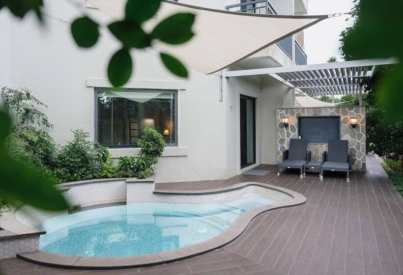 Семейный Номер, The Suites Hotel Jeju