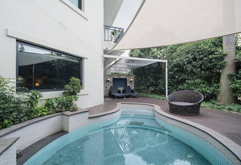 חדר משפחתי, The Suites Hotel Jeju