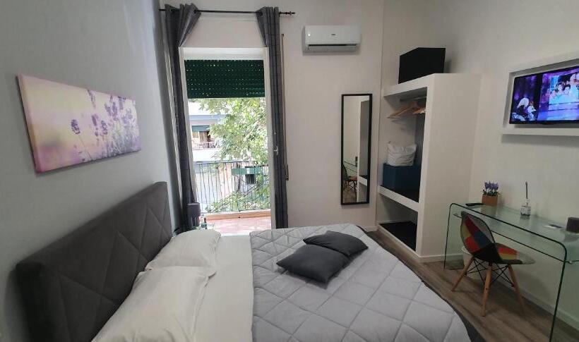 اتاق لوکس با بالکن, B&b Carpe Diem