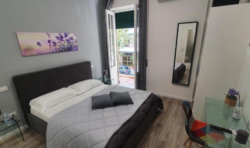 اتاق لوکس با بالکن, B&b Carpe Diem