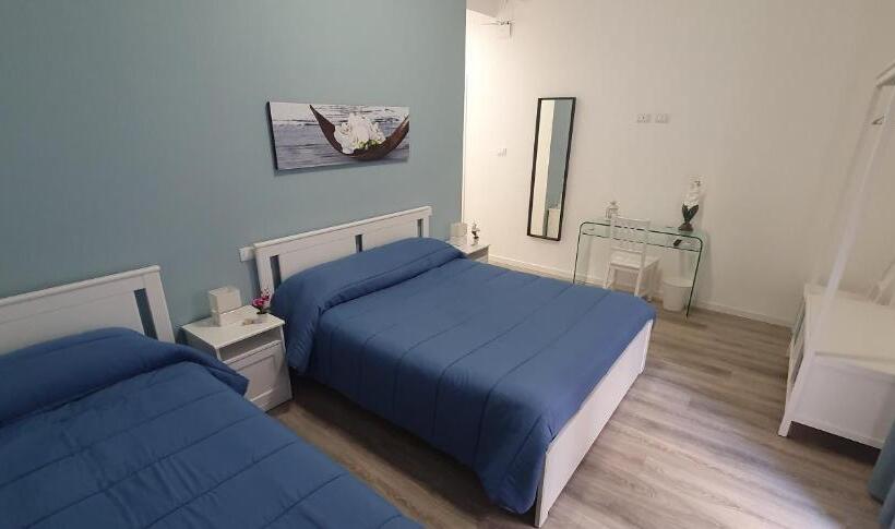 اتاق استاندارد سه تخته با بالکن, B&b Carpe Diem