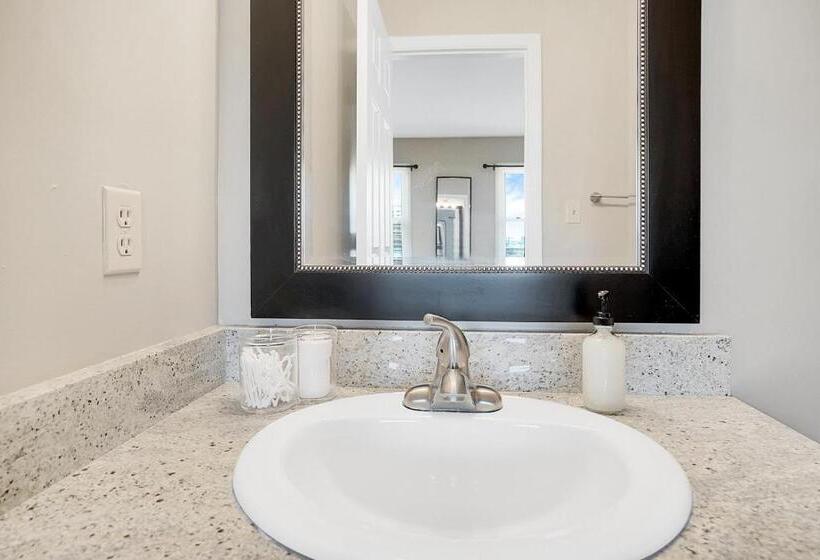 آپارتمان 2 خوابه, Kasa Downtown Louisville