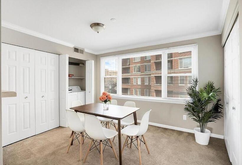 آپارتمان 2 خوابه, Kasa Downtown Louisville