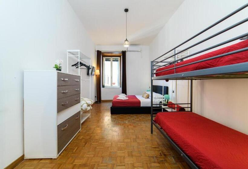 اتاق سوپریور خانوادگی, Inside Chiaia Rooms