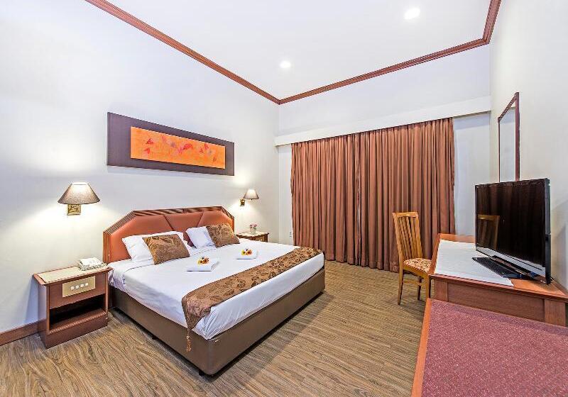 Habitación Deluxe, 81 Tristar