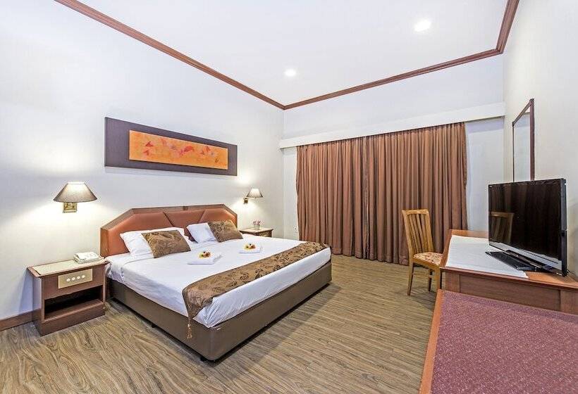 Habitación Deluxe, 81 Tristar