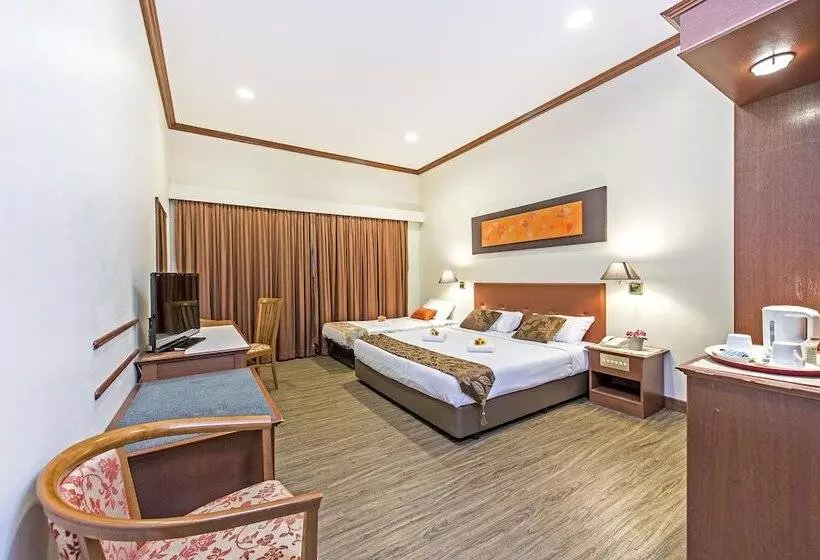 Habitación Triple Estándar, 81 Tristar