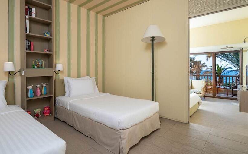 Семейный Номер Вид на Сад, Aquila Rithymna Beach