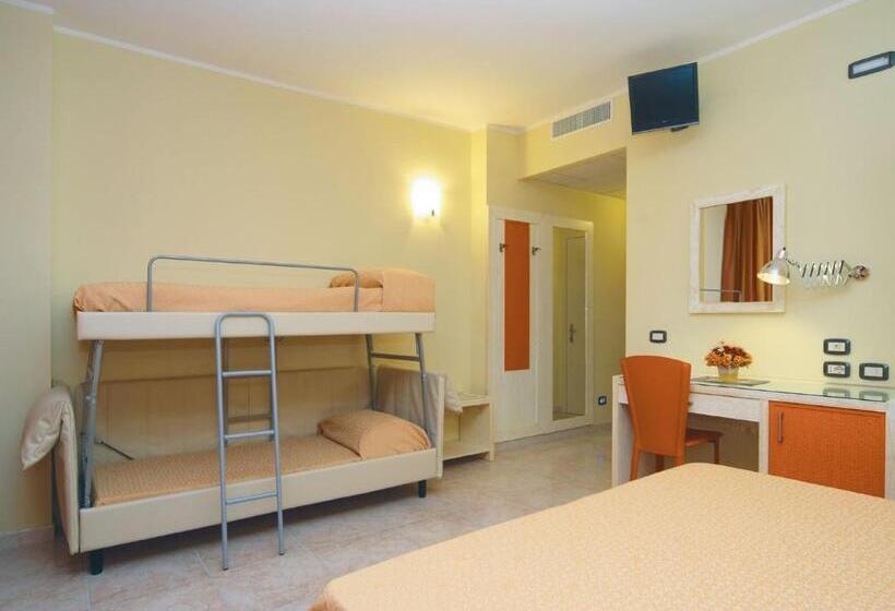 غرفة قياسية رباعية, Cristal Eboli