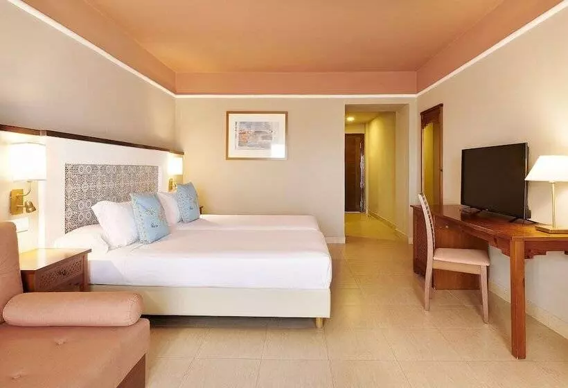 اتاق اساندارد با چشم‌انداز جانبی به دریا, Iberostar Waves Saidia