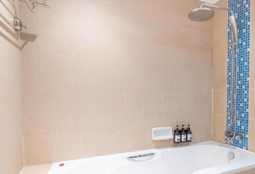 سوئیت جونیور با آشپزخانه, Homm Suites Laguna