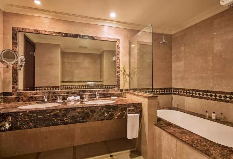 Suite Queen Bed, Miramar Al Aqah Beach Resort