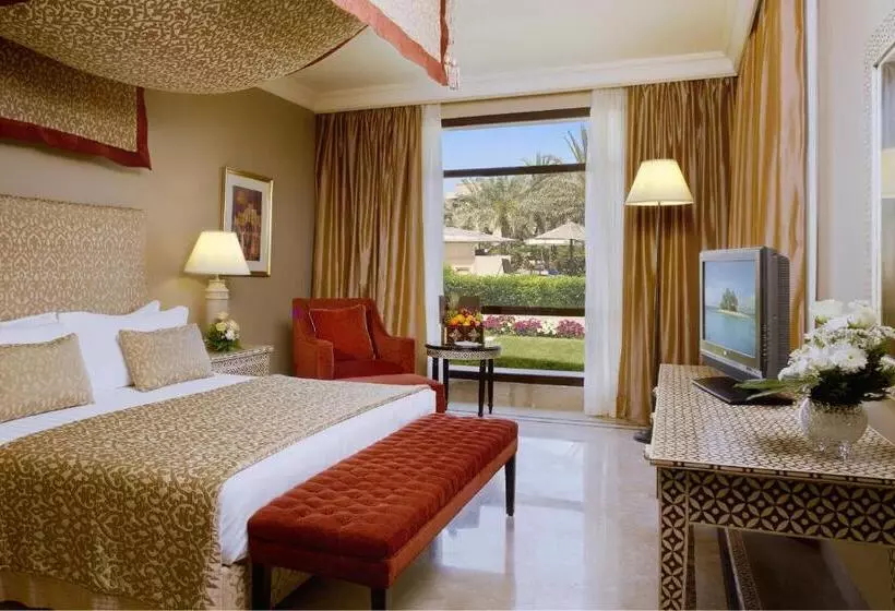 Suite Queen Bed, Miramar Al Aqah Beach Resort
