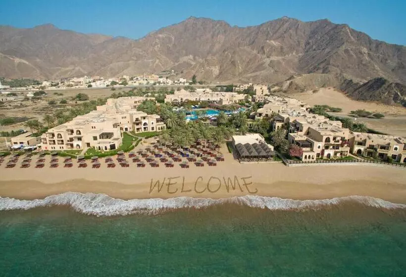 اتاق استاندارد با تخت دو نفره بزرگ, Miramar Al Aqah Beach Resort