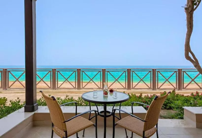 Junior Suite Queen Bed, Miramar Al Aqah Beach Resort