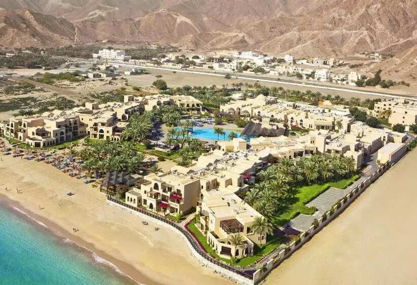 اتاق کلاب, Miramar Al Aqah Beach Resort