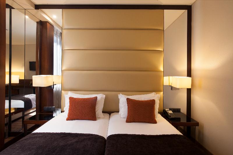 Suite Queen Bed, Miramar Al Aqah Beach Resort