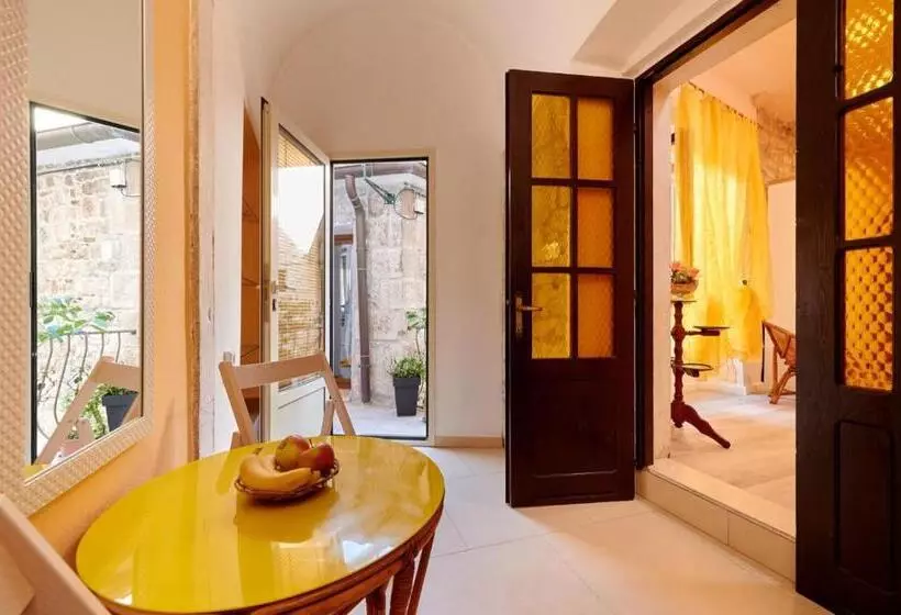 Apartament 1 Dormitori, Palace Derossi
