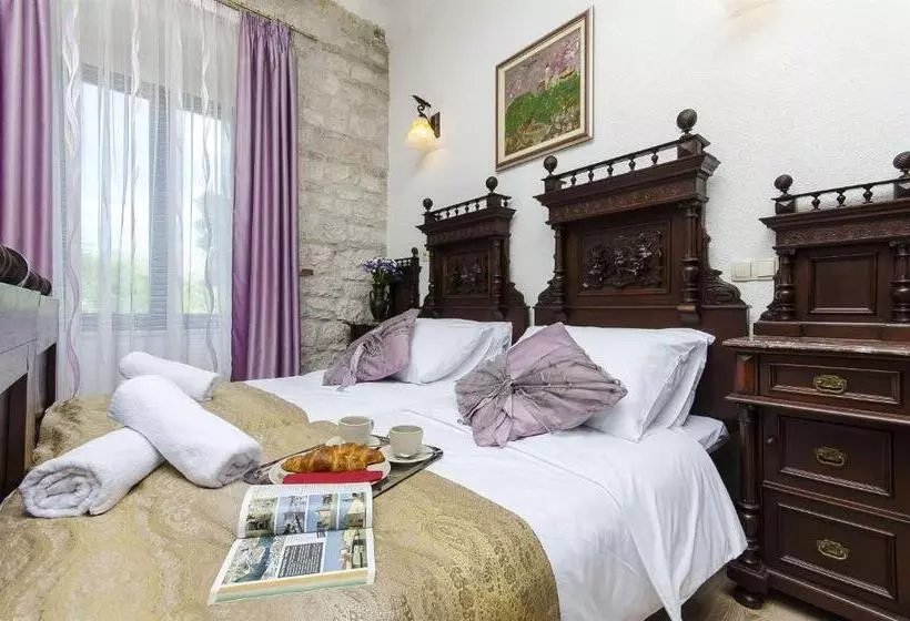 Habitació Deluxe, Palace Derossi