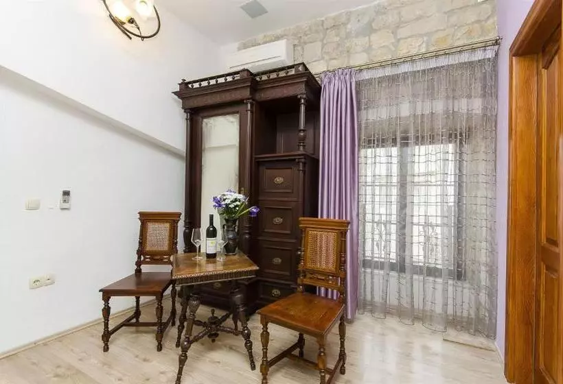 Habitació Deluxe, Palace Derossi