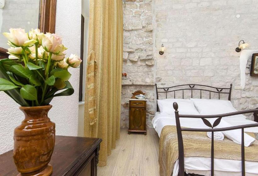 חדר סטנדרט, Palace Derossi