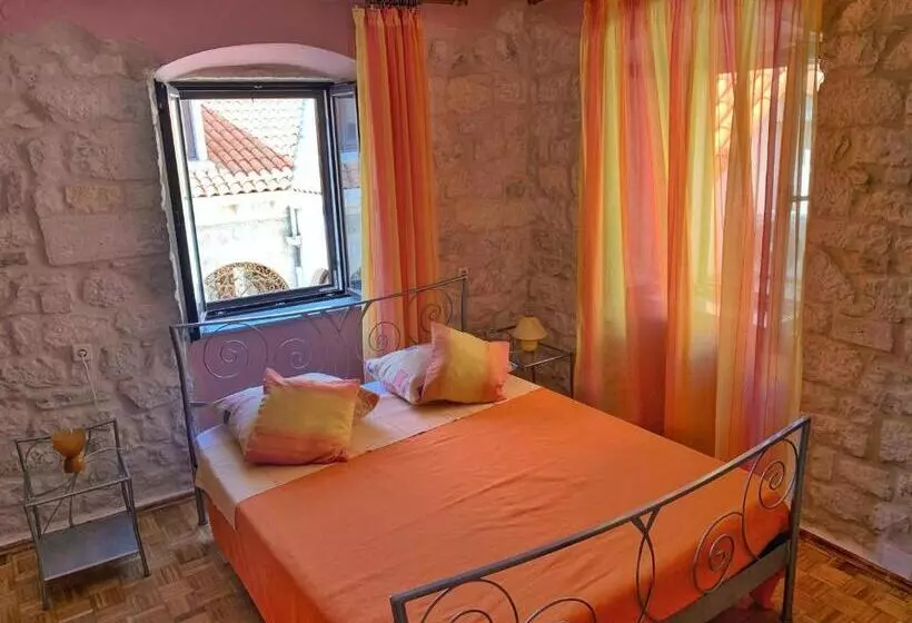 Habitació Estàndard, Palace Derossi