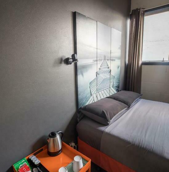 اتاق استاندارد, Rock Solid Backpackers Rotorua