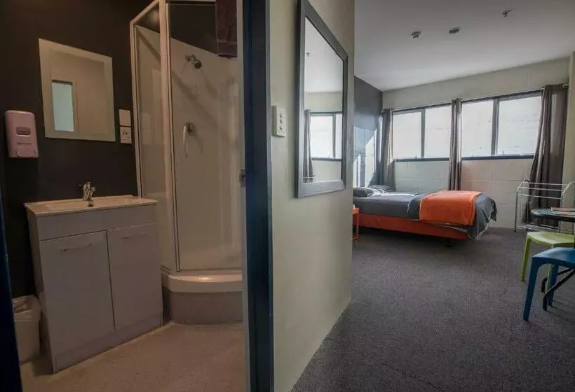 اتاق استاندارد, Rock Solid Backpackers Rotorua