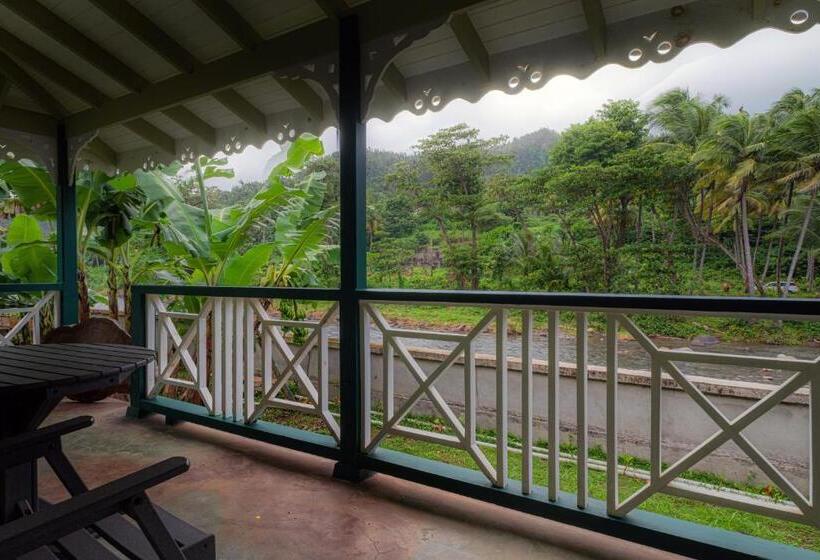 سوییت سوپریور, Rosalie Bay Eco Resort & Spa