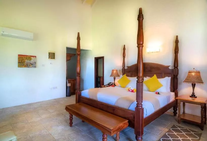 اتاق استاندارد با تخت بزرگ, Rosalie Bay Eco Resort & Spa