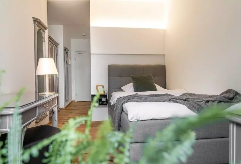 Standard Yhden Hengen Huone, Stadthotel Styria