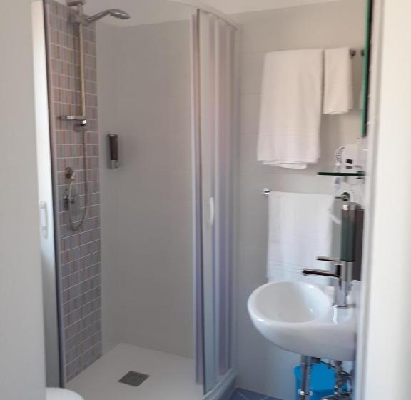 חדר בסיסי, B&b Borgo Revelia